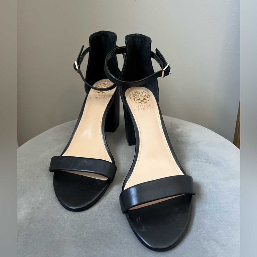 Vince Camuto Beah Block Heel Sandal Sz 8.5 M/ 38.5